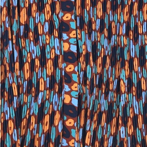 Wildfang | Empower Plisse Flower Print Sleeveless Blouse | Size 1X - Picture 5 of 6